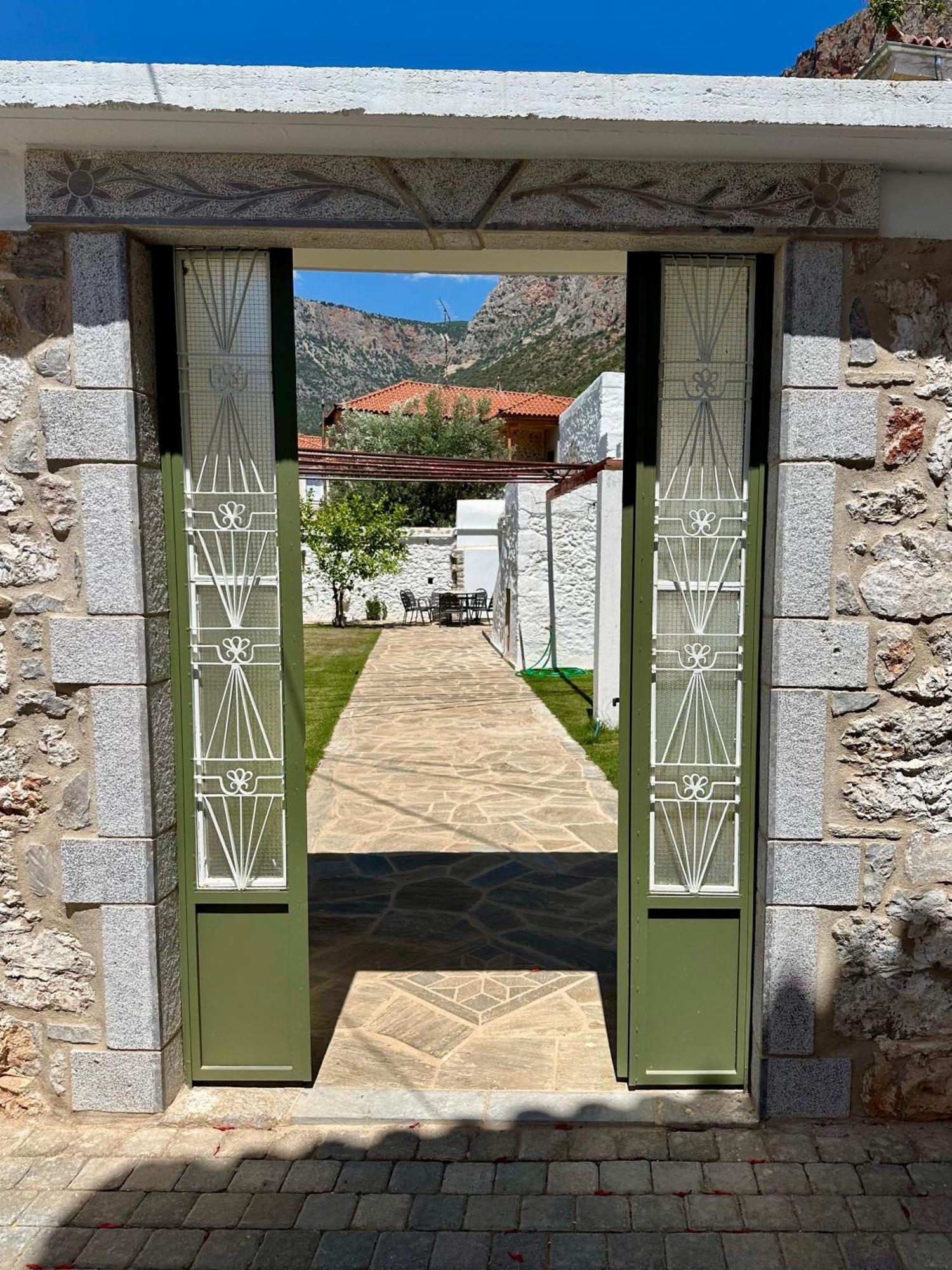 Alexander House 2 Villa Leonidio Exterior photo