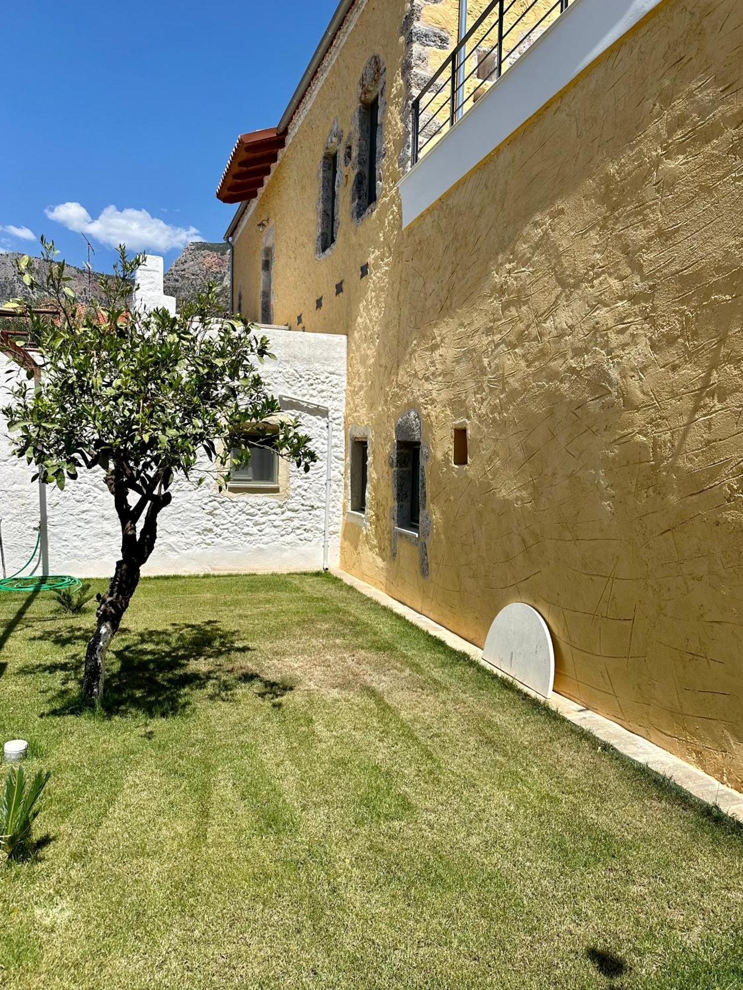 Alexander House 2 Villa Leonidio Exterior photo